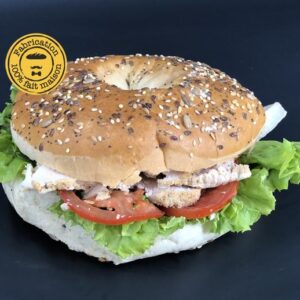 BAGEL crème cheese, salade, Tomate & Poulet pané