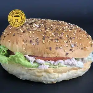 BAGNAT salade, tomate, oeuf, mayo, Thon